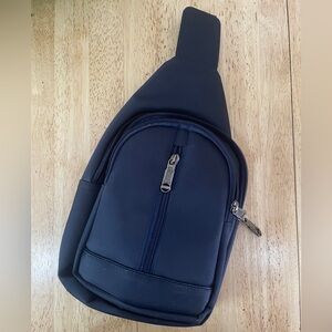 Sleek Navy Cross Body Bag with Modern Design